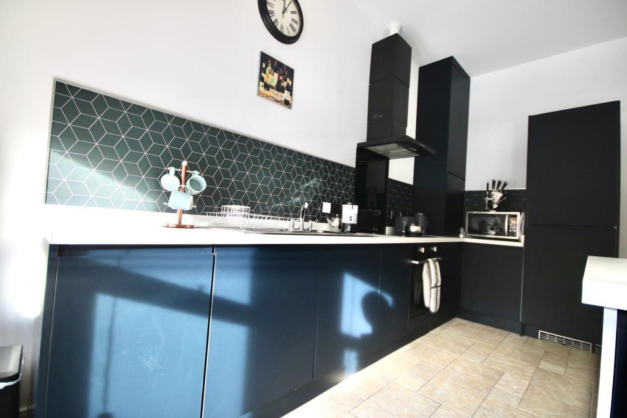Serviced Accommodation Moray - Lesmurdie House エルギン エクステリア 写真