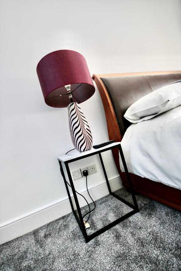 Serviced Accommodation Moray - Lesmurdie House エルギン エクステリア 写真