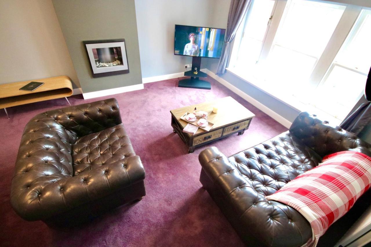 Serviced Accommodation Moray - Lesmurdie House エルギン エクステリア 写真