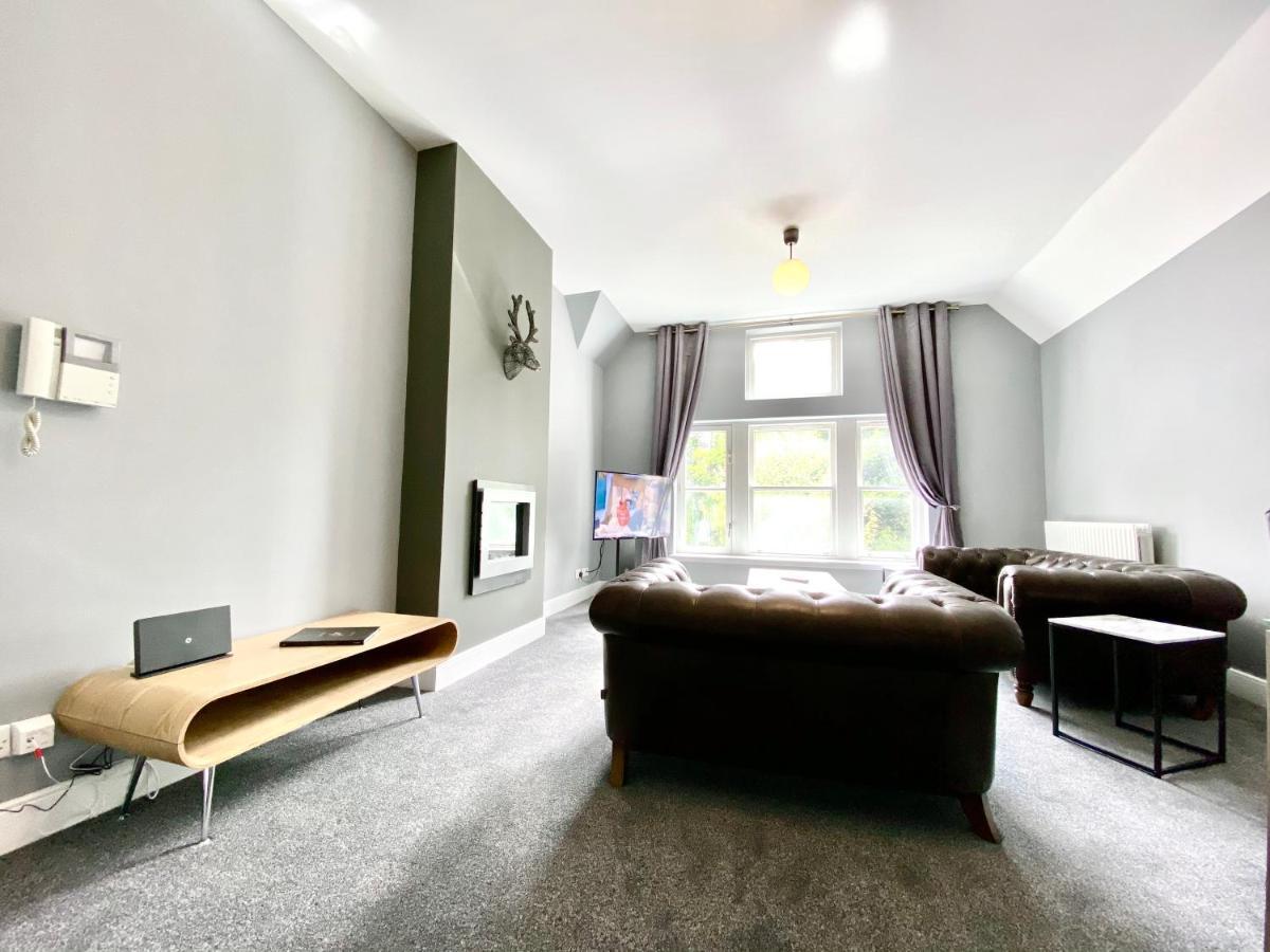 Serviced Accommodation Moray - Lesmurdie House エルギン エクステリア 写真
